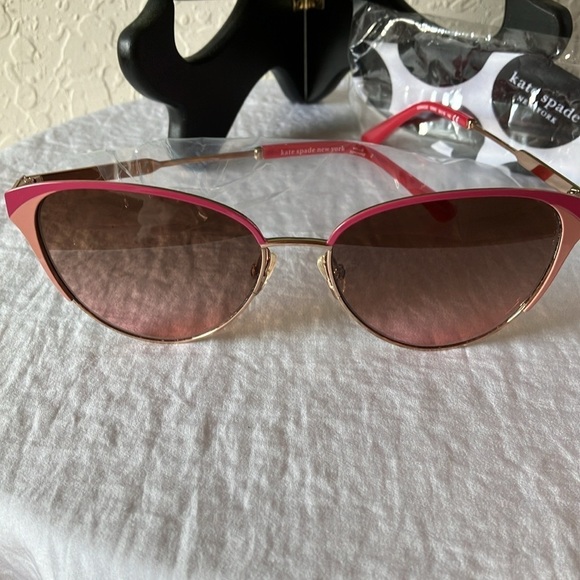 Kate Spade: Pink/Gold Tone Wire IANNA Cat Eye Sunglasses - Picture 6 of 16